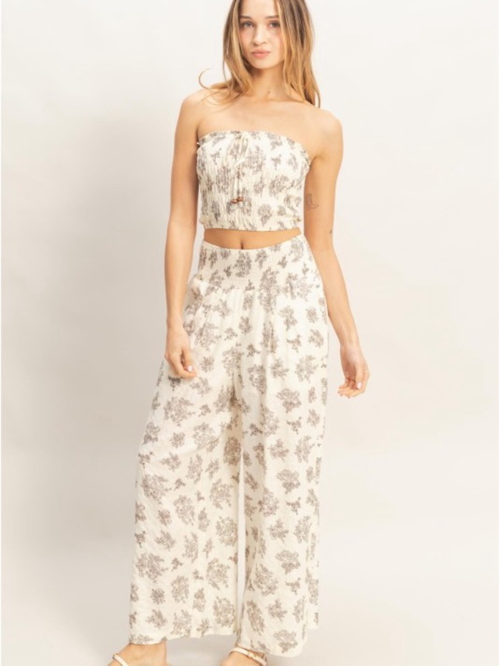 NWT Floral Wide-Leg Pants Set